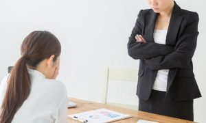 問題社員への注意指導は口頭ではなく、このような「書面」で行うことが必要不可欠です